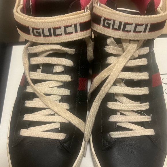 Gucci ladies sneakers authentic - Picture 3 of 5
